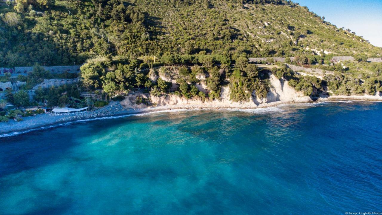 Locanda Baia Beniamin Grimaldi (Liguria) Exterior foto