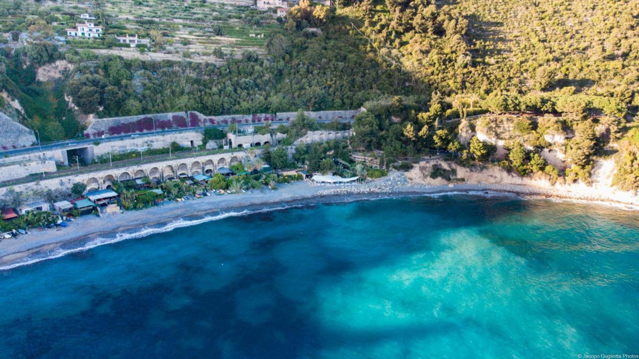 Locanda Baia Beniamin Grimaldi (Liguria) Exterior foto